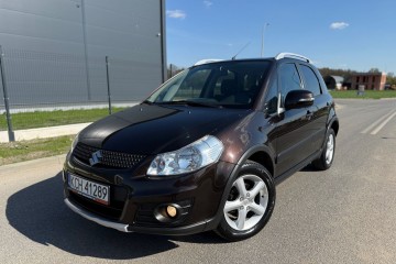 PREMIUM~4x4~1.6i_120ps~KlimaTronik~Nawigacja~Bezwypadkowe~UNIKAT!